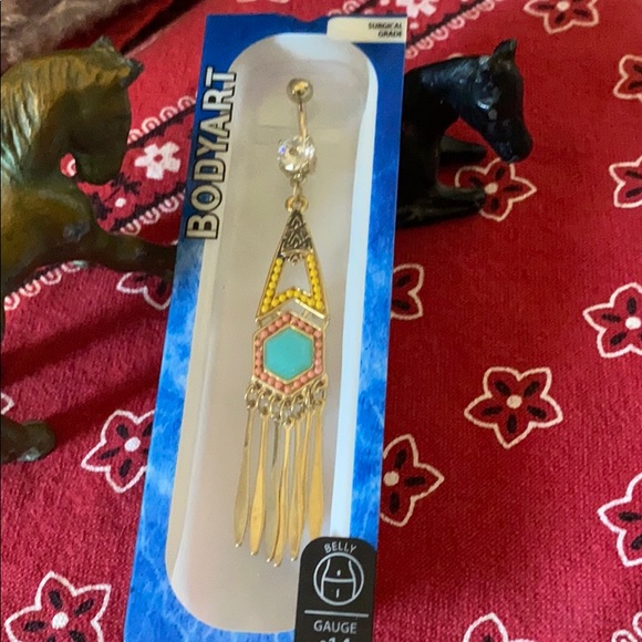 BODYART - Picture 2 of 4